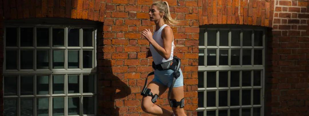 2025产业链黑马、智能硬件、AI大事件 嘉宾商学年终盘点(图6)