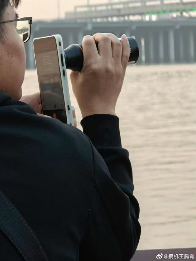 tra真机谍照曝光 硕大增距镜与双2亿影